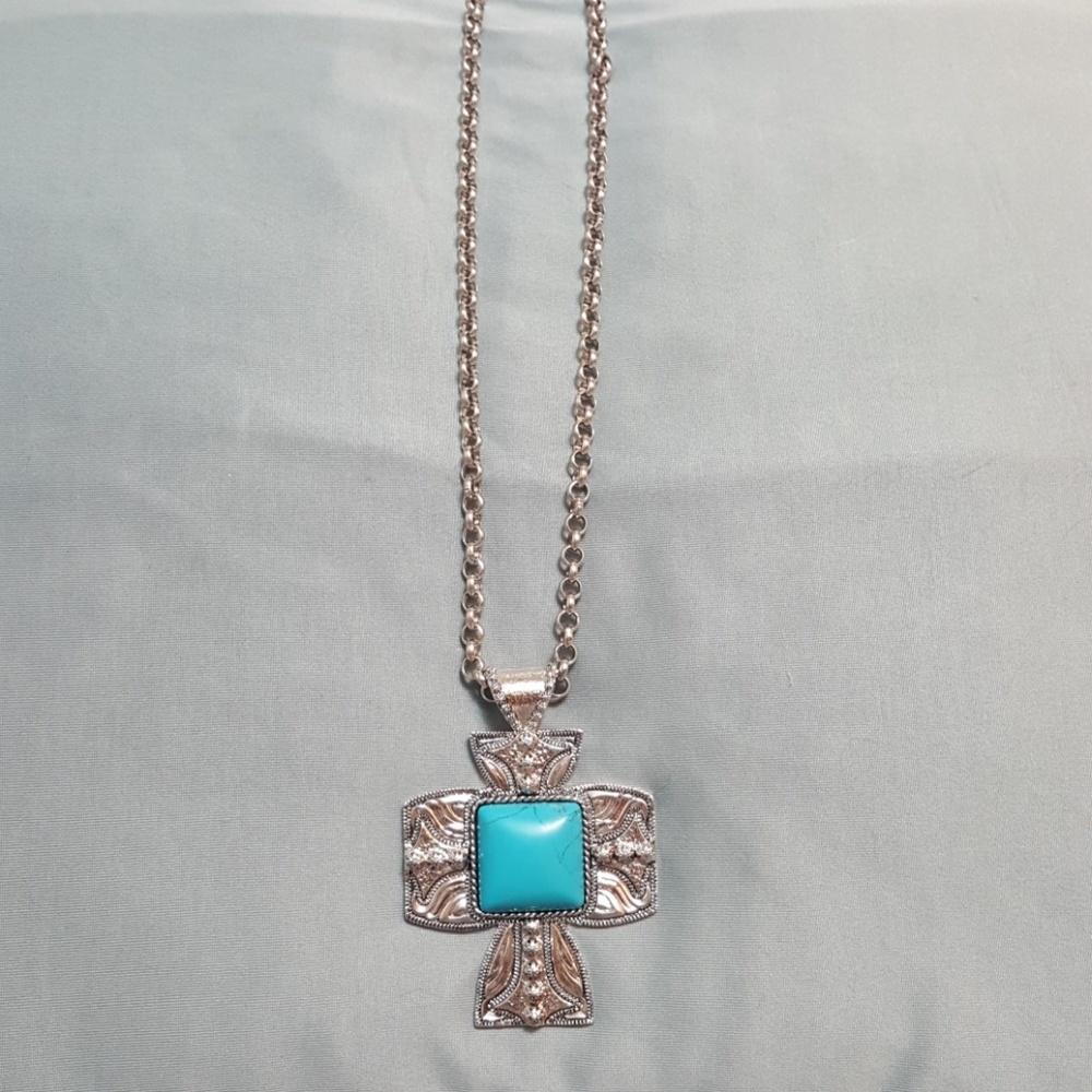 Turquoise and silver necklace